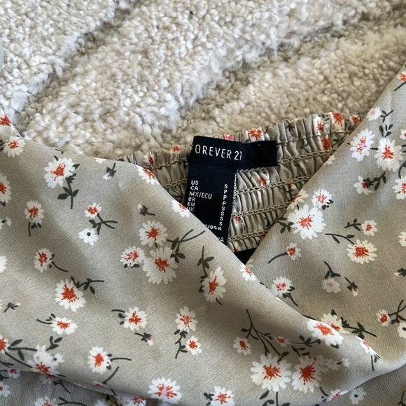 Tank top $5 - Picture 3 of 4